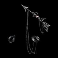 Sky-Piercing Kiss (Earrings)